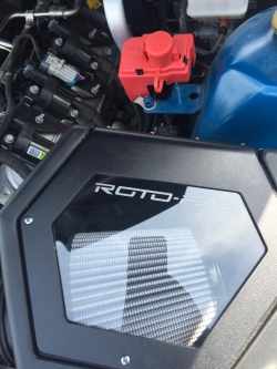 Roto-fab 10161042 2014-2015 Chevrolet SS Sedan Air Intake System With Dry Filter