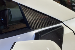 Carbon Fiber A-Pillar Overlays For C8 Corvette